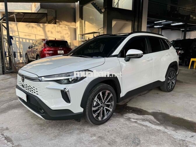 Toyota Corolla Cross 1.8V 2025 siêu lướt 1500km