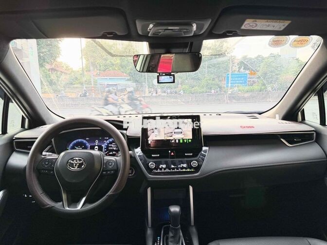 Toyota Corolla Cross 1.8V 2025 siêu lướt 1500km