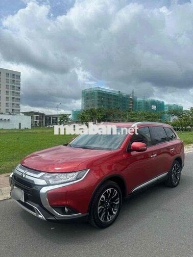 Mitsubishi Outlander CVT STD 2022 Đỏ 7 chỗ