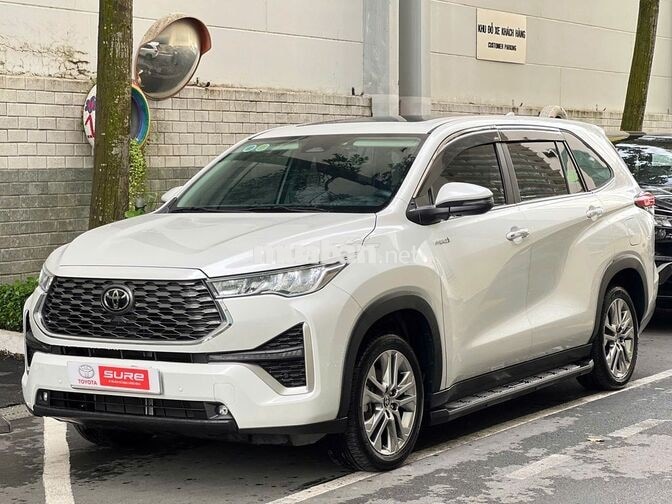 Innova Hybrid 2024 lướt 11.000 km bảo hành hãng