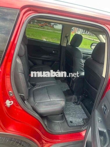Mitsubishi Outlander CVT STD 2022 Đỏ 7 chỗ