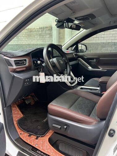 Innova Hybrid 2024 lướt 11.000 km bảo hành hãng