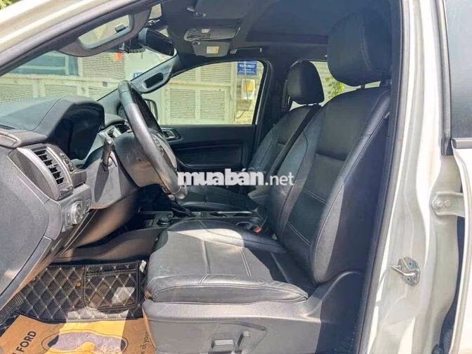Ford Everest Titanium 4x4 2019 Trắng 54.000 km