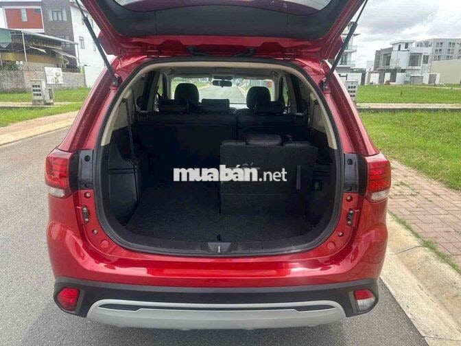 Mitsubishi Outlander CVT STD 2022 Đỏ 7 chỗ