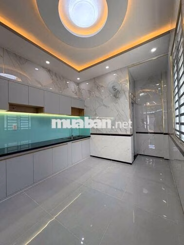 NHÀ LÔ GÓC 3 TẦNG LÂM THỊ HỐ QUẬN 12 HẺM XE HƠI – CHỈ 4.xxTỶ
