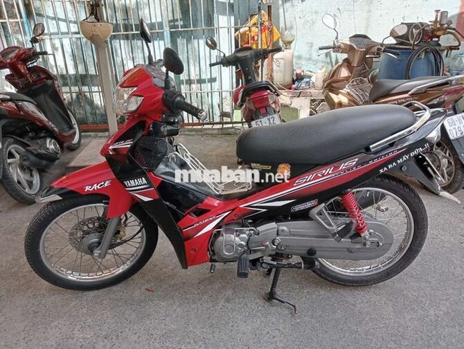 Yamaha Sirius Thể thao Đỏ đen
