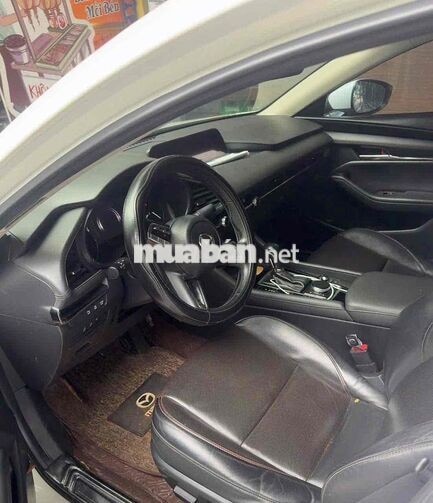 Mazda 3 bản luxury 2022 ,99ngàn ( ko bán lái )