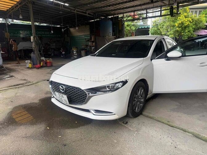 Mazda 3 bản luxury 2022 ,99ngàn ( ko bán lái )