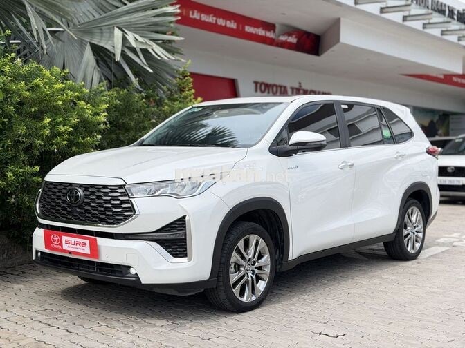 Toyota Innova Cross 2.0HEV 2024 Trắng 45.000 km