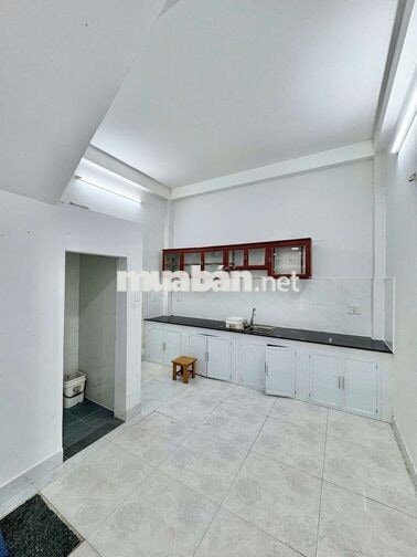 Nhà cho thuê Gò Xoài - Đs4, BT (4PN 3WC) hẻm xe hơi, nhà trống ở ngay