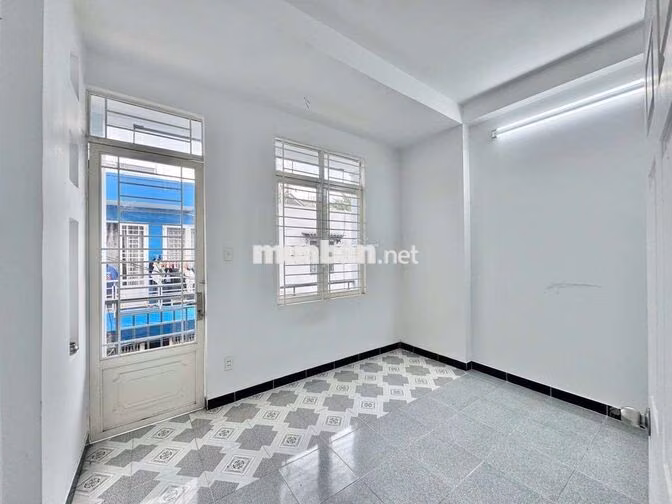 Nhà cho thuê Gò Xoài - Đs4, BT (4PN 3WC) hẻm xe hơi, nhà trống ở ngay