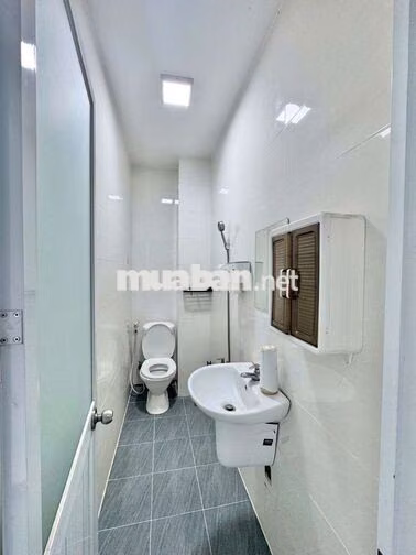 Nhà cho thuê Gò Xoài - Đs4, BT (4PN 3WC) hẻm xe hơi, nhà trống ở ngay