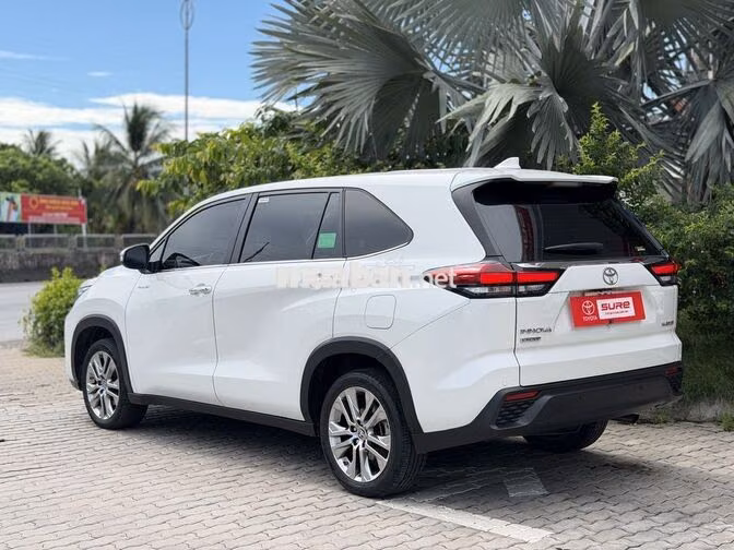 Toyota Innova Cross 2.0HEV 2024 Trắng 45.000 km