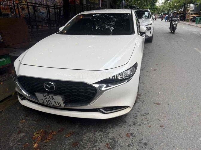 Mazda 3 bản luxury 2022 ,99ngàn ( ko bán lái )