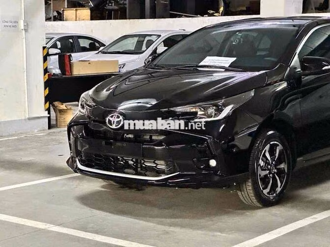 Toyota Vios 2024 Đen 5 chỗ