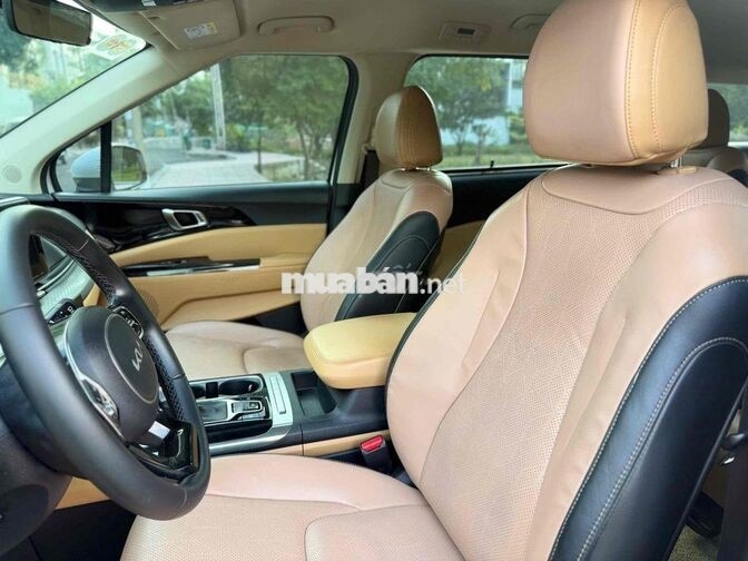 KIA Carnival 2.2 Luxury 2022 BH 1 NĂM HỖ TRỢ VAY