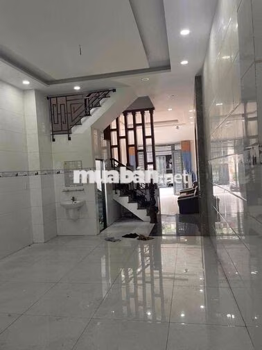 Nhà Phú Thọ Hoà, 4x17m, 3 lầu sân thượng nhà bao đẹp, 5 PN