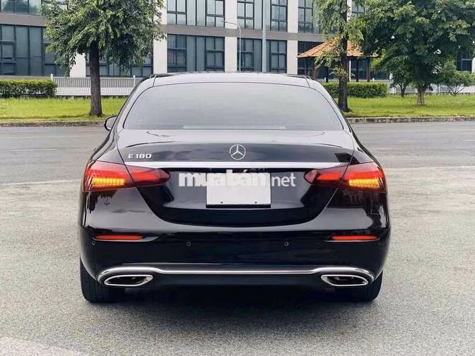 Mercedes E180 V1 2022 Lướt 21.000km