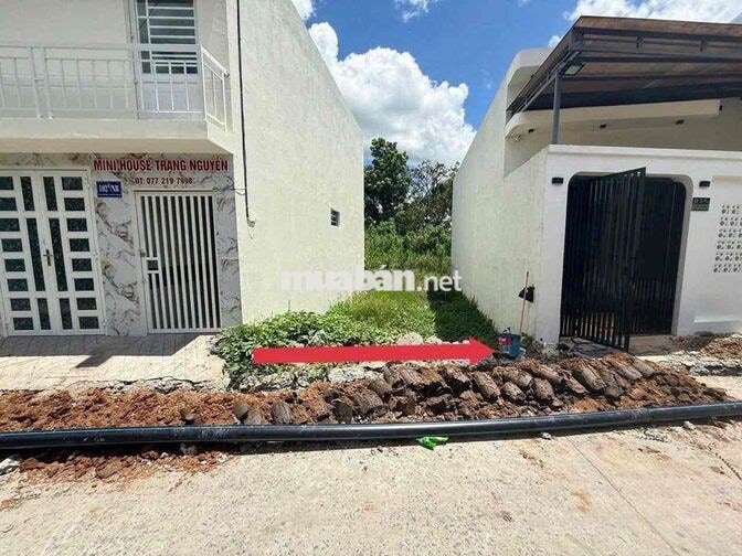 Nền Ngã Bát cách BV Nhi Đồng 1,2km 4,4m x 16m ( cạnh 13) thổ cư + GPXD
