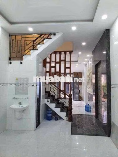 Nhà Phú Thọ Hoà, 4x17m, 3 lầu sân thượng nhà bao đẹp, 5 PN