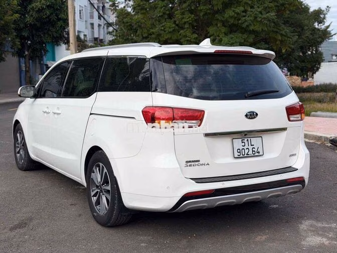 KIA Sedona 2.2 Full 2018 MÁY DẦU , BẢO HÀNH 1 NĂM