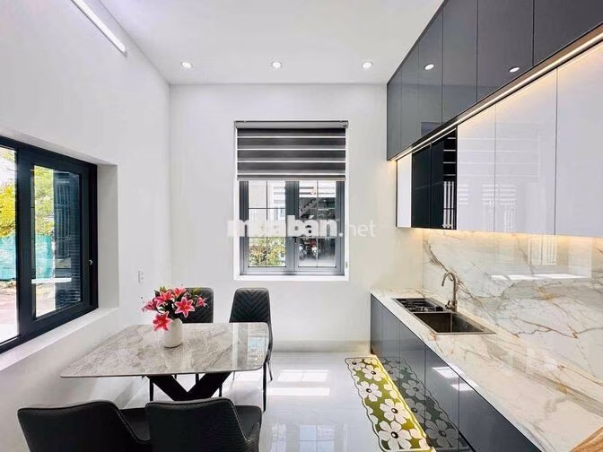 Nhà 1T 1L hẻm 5 Lê Quang Chiểu 6,8m x 6m ( thực tế 8m ) Hoàn Công