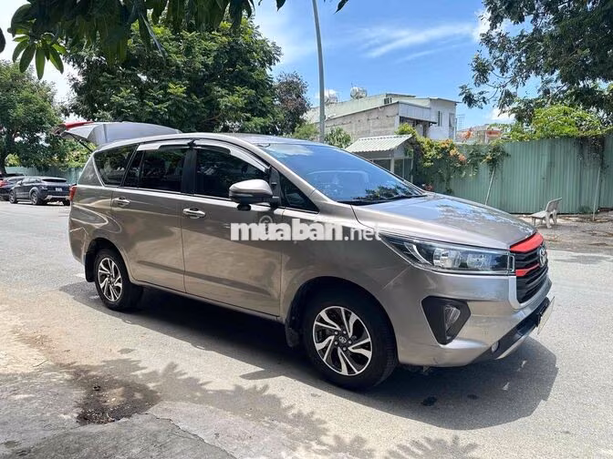 Toyota Innova SX 2024 7 chỗ xe đẹp
