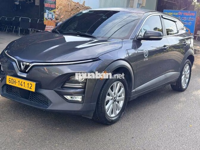 VinFast VF6 Eco 2024 Xám