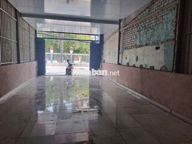 CHO THUÊ NHÀ MẶT TIỀN LÊ VĂN LƯONG TIỆN KINH DOANH KẾ CAO TỐC BẾN LỨC 