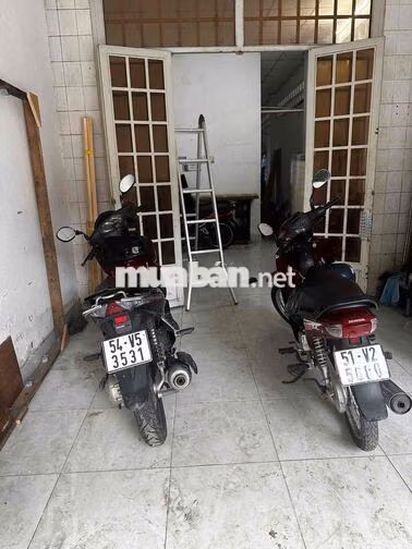 nhà mặt tiền hẻm kd buôn bán . 4 x 20, 2pn