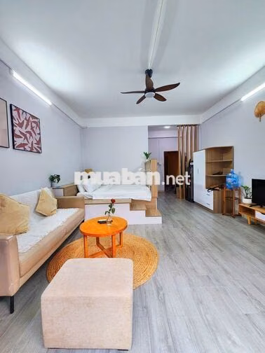 1 Phòng Ngủ Ban Công NGAY SÁT CẦU TRẦN KHÁNH DƯ 60M2 NỘI THẤT CAO CẤP