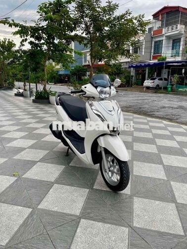 Honda Lead 125 Trắng