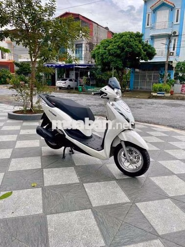 Honda Lead 125 Trắng