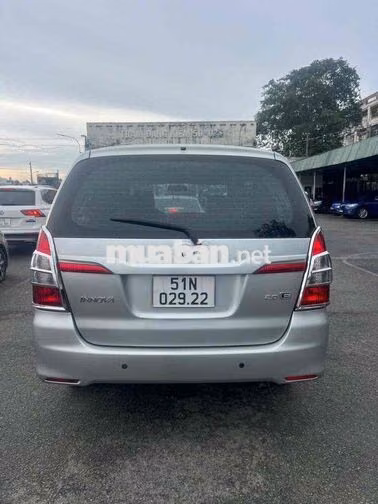 Toyota Innova 2015 Bạc 7 chỗ Sàn Xăng
