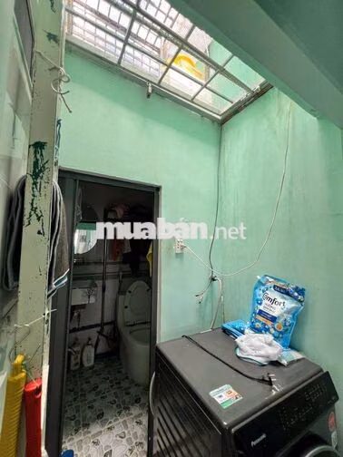Cho thuê nguyên căn 2pn, sát hẻm xe hơi thông, Đg số 59 P14 gòvấp
