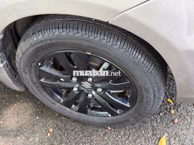 Suzuki Ertiga 2016 Xám Tự động 7 chỗ
