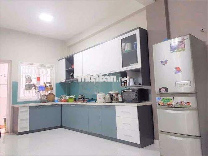 KTX không cần cọc, dành cho nam, giá siêu rẻ, tại Bạch Đằng, quận TB