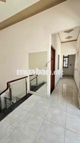 Cho Thuê Nhà Trệt Lầu Gần Ngã 4 Bình Thung