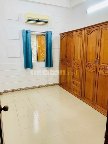Cho thuê nhà HXT Huỳnh Văn Bánh 1 trệt 2 lầu, gồm 4PN, 3WC  giá 17tr.