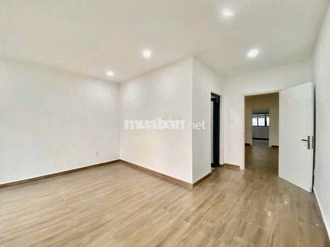 SIÊU ĐẸP SIÊU RẺ - 42D Bàu Cát 1, P.14, TB, 5x21m, trống vào ngay