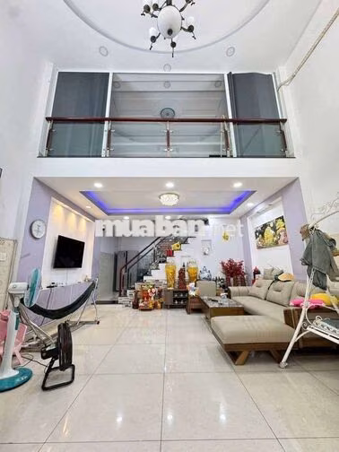 Bán nhà ngang 5,2m, hẻm xe tải thông, Trịnh Đình Trọng, Tân Phú - 59m²