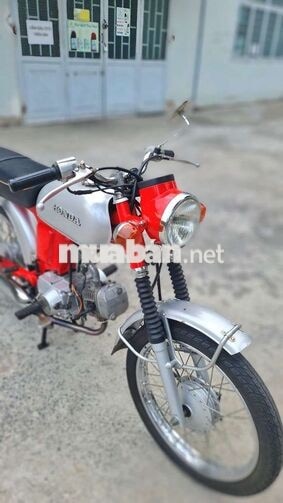 Honda 67 Đỏ Bạc Cổ điển