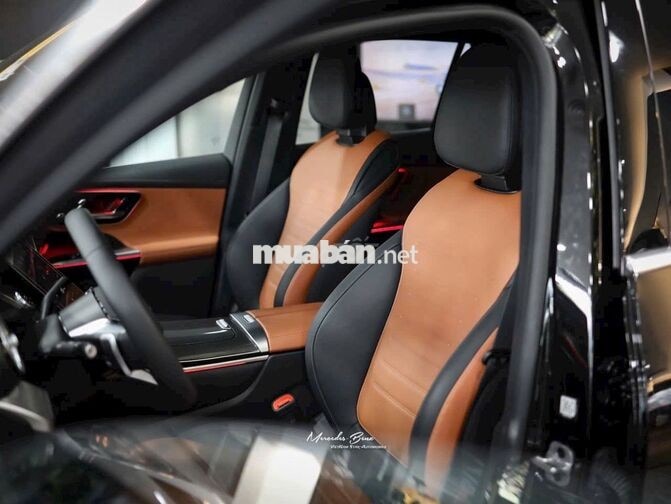 Mercedes-Benz GLC 300 | Ưu đãi lên đến 568 triệu