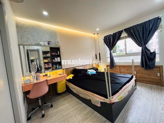 Phường 7, Quận 11, TP.HCM, giá 3,25 tỷ, 63m2 chung cư thang máy.