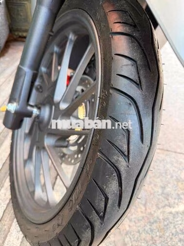 Honda SH Mode 124.8 cm3 Bạc, Đen