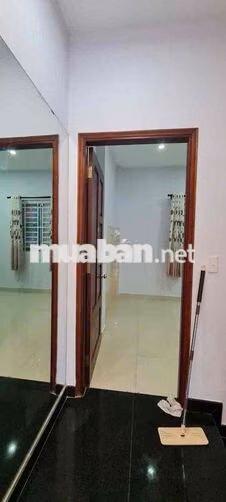 Nhà nguyên căn Đường Nguyễn Hữu Cảnh P22 Quận BT cho thuê