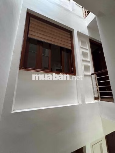 Chính chủ cần cho thuê nhà đẹp 5 tầng Phố Tứ Liên - Hồng Hà