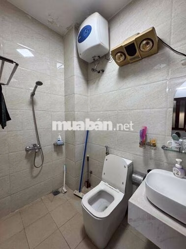 Chính chủ cần cho thuê nhà đẹp 5 tầng Phố Tứ Liên - Hồng Hà