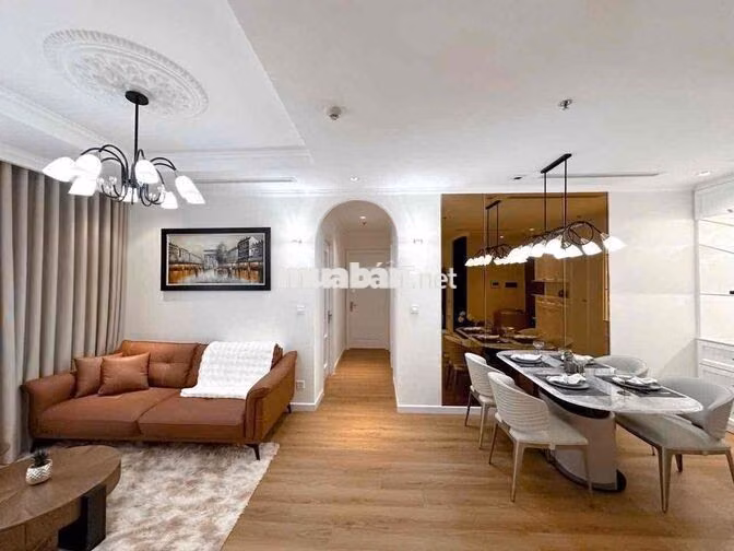 Cho thuê nhanh 3PN full | 126m2 | Vinhomes Central Park – 30tr/tháng.