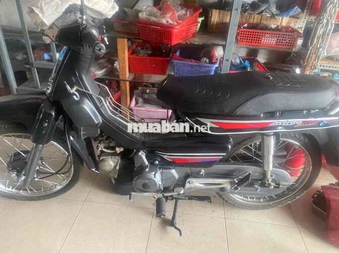 Honda Astrea Grand Đen Cổ điển